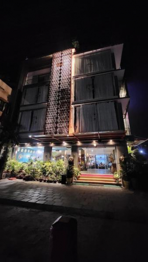 JLDs See a Sec Boutique Hotel